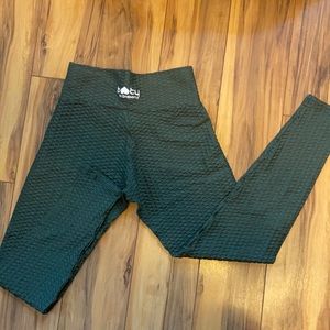 Booty by brabants forest green leggings